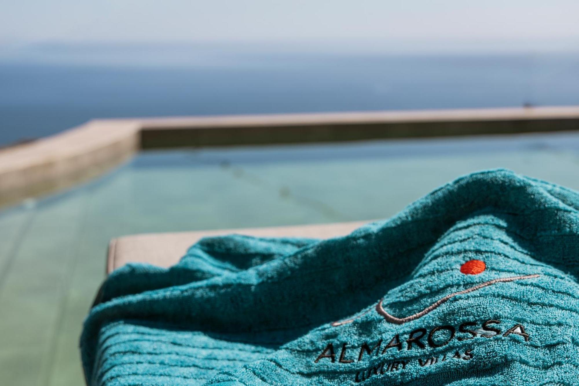 Almarossa Luxury Villas Vourvoulos Ruang foto